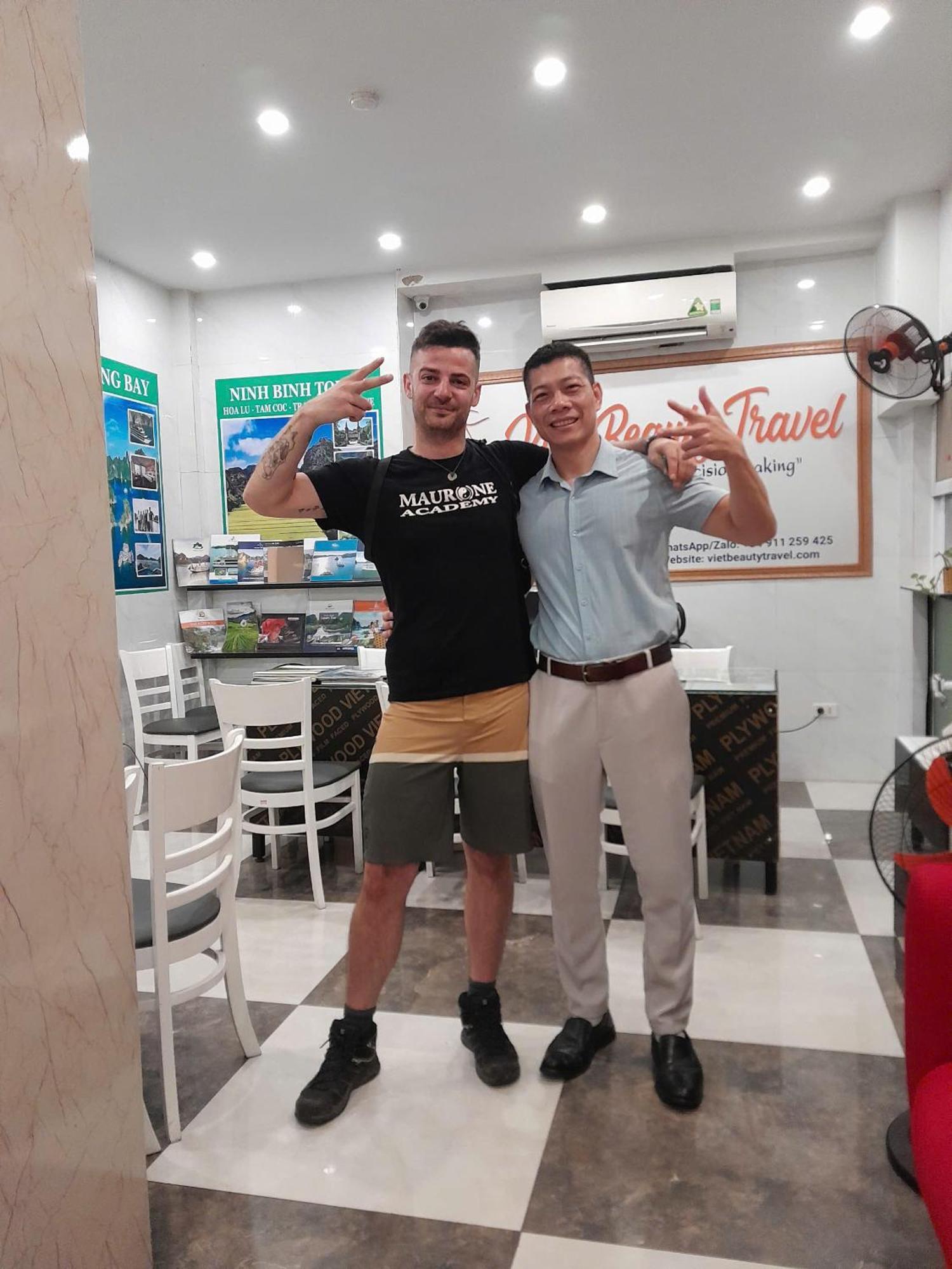 Hanoi Holiday Hotel Zewnętrze zdjęcie